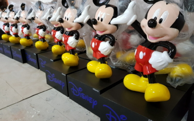 Reklamowe figury Myszki Miki / Mickey Mouse.