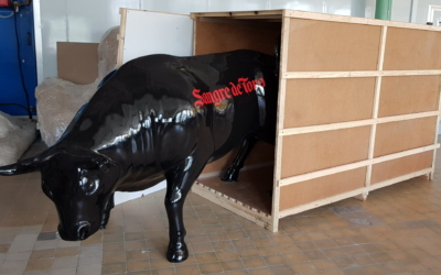 Opakowanie figur reklamowych 3D.