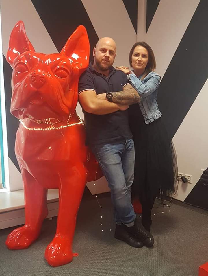 pies Duża figura Bulldoga Francuskiego, wersja jednokolorowa 5 pies Duża figura Bulldoga Francuskiego, wersja jednokolorowa