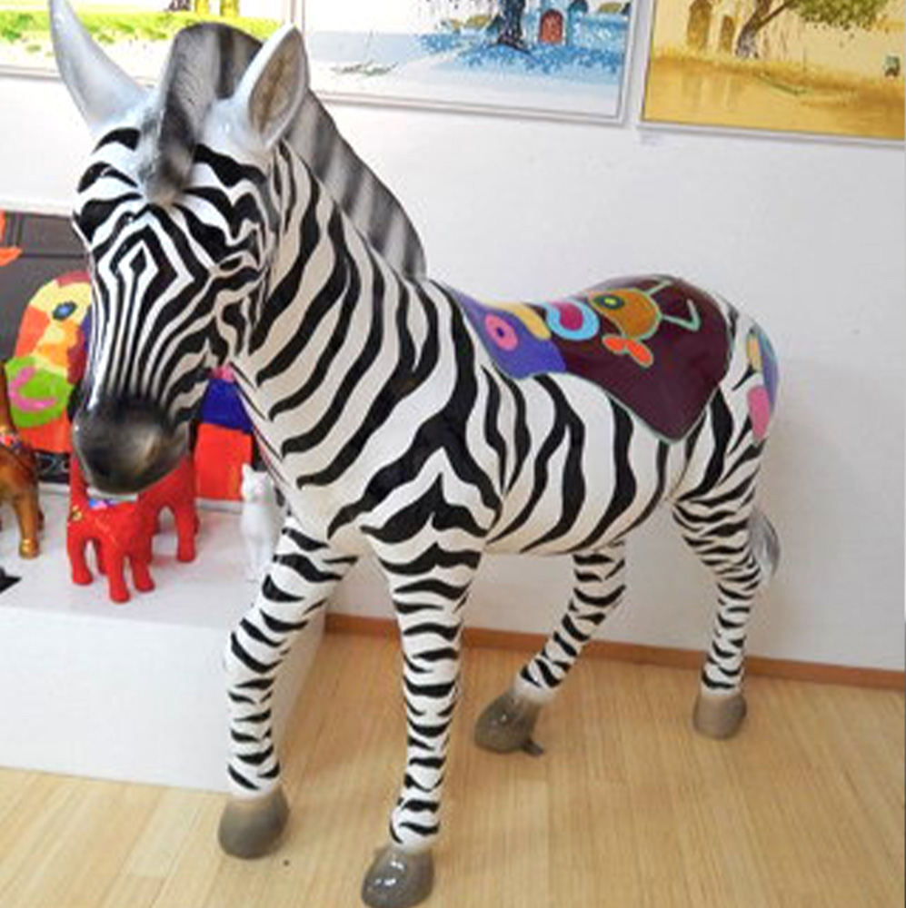 Figura 3D zebra naturalnej wielkości 1 Figura 3D zebra naturalnej wielkości