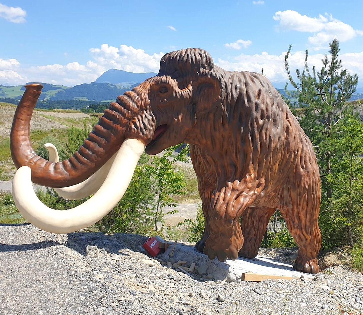 Mamut naturalnej wielkości do parku rozrywki 2 Mamut 400cm po montażu