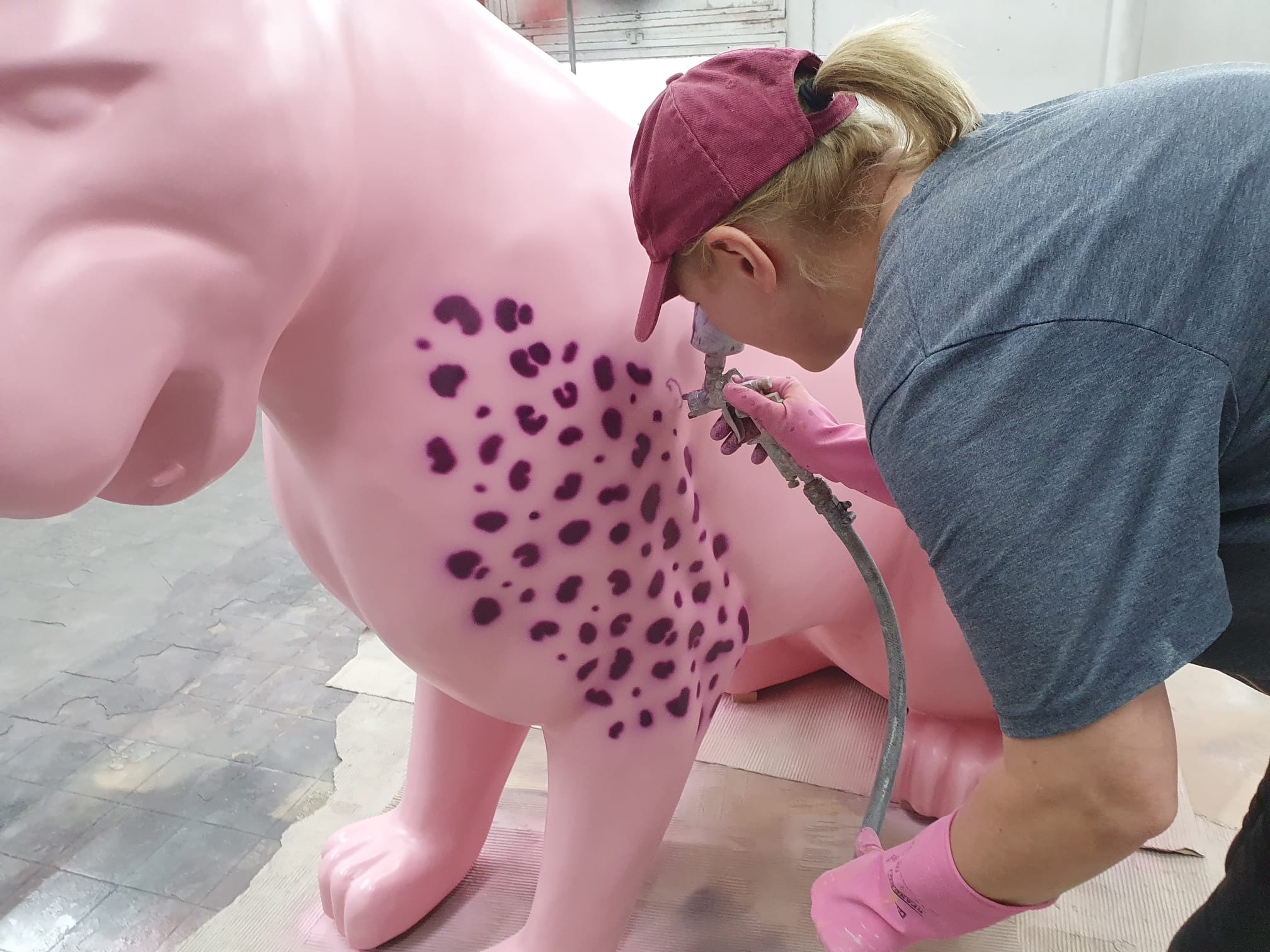 Pantera z teledysku Miley Cyrus 2 painting of Miley Cyrus music video panther